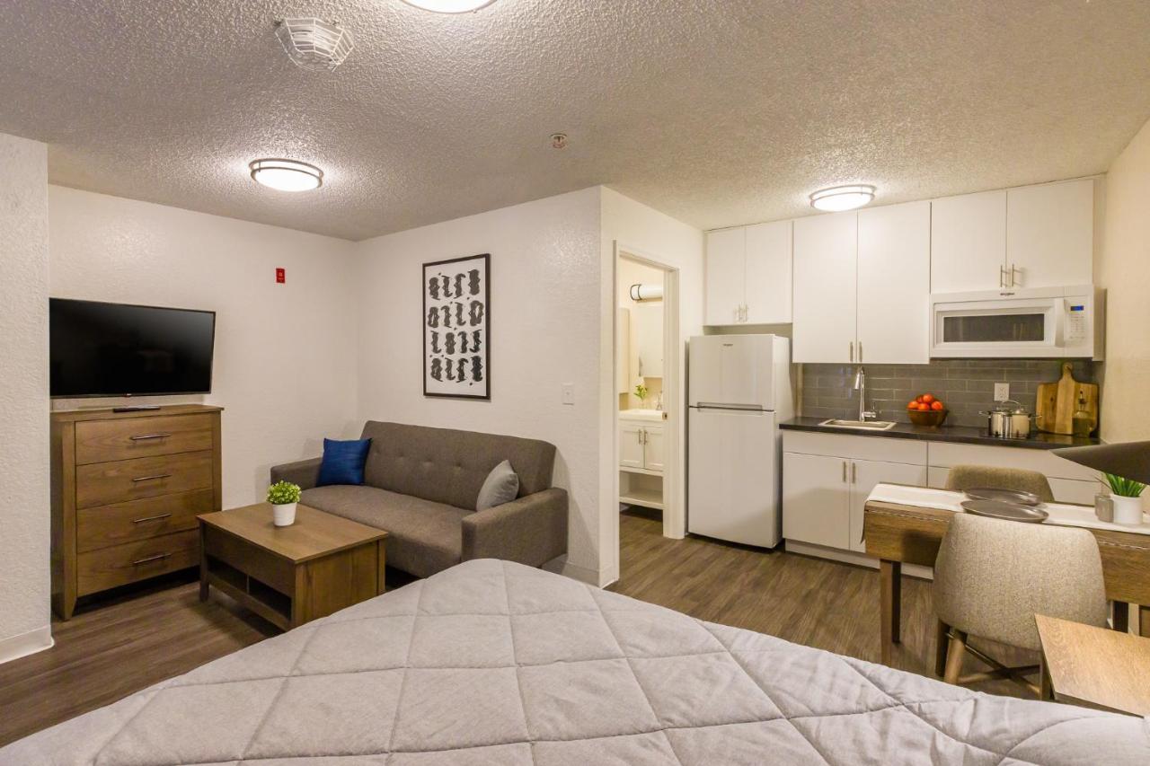 Intown Suites Extended Stay Select Hampton Va Εξωτερικό φωτογραφία